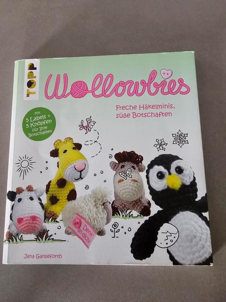 Haakboek Wollowbies - Hangen de beest uit, Boeken, Hobby en Vrije tijd, Zo goed als nieuw, Breien en Haken, Geschikt voor kinderen