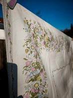 Vintage zweeds tafelkleed met bloemen – 78  78, Ophalen of Verzenden
