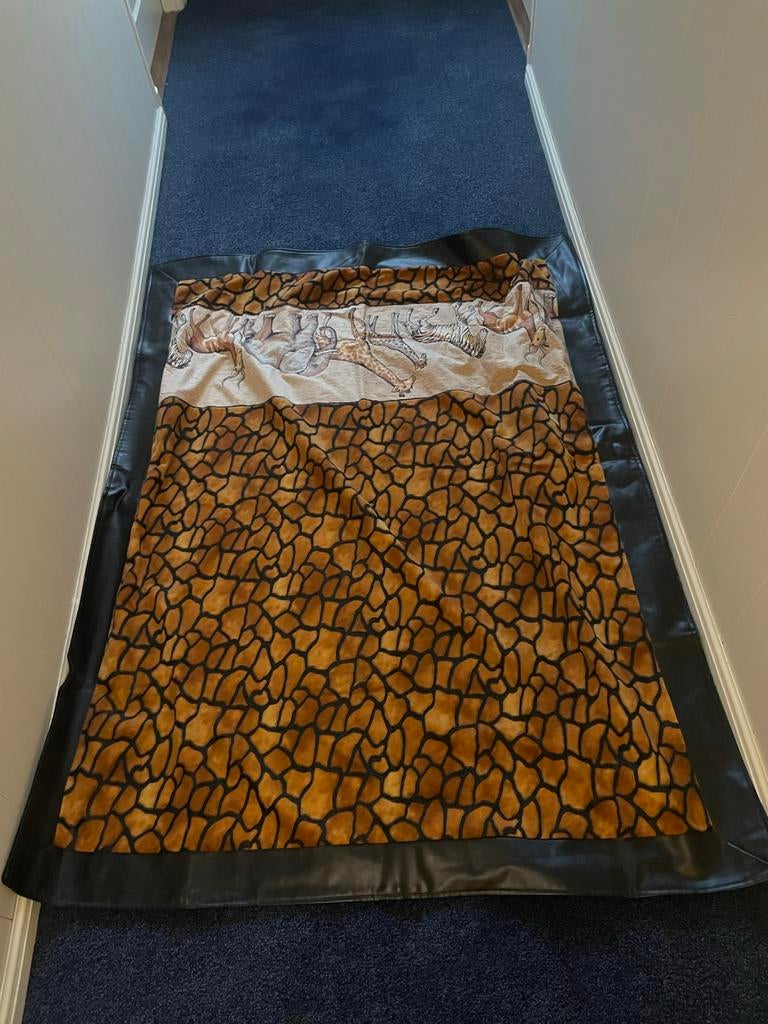 Prachtig kleed/sprei met dierenprint met leer en velours, Ophalen, Gebruikt, 100 tot 150 cm, Bruin