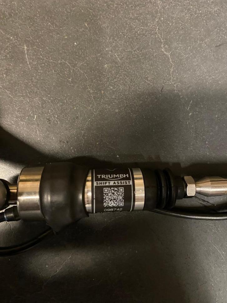 Triumph Street Triple Shift Assist T2085435, Motoren, Onderdelen | Merk-onafhankelijk, Gebruikt, Ophalen of Verzenden