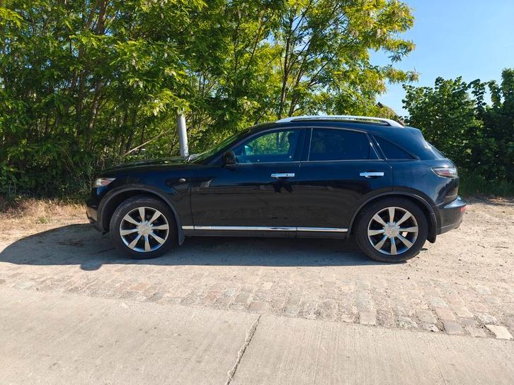 Infiniti fx35 suv zwart lpg + benzine v6 - 3.5L, Auto's, Infiniti, Particulier, Stationwagon, Origineel Nederlands, Zwart, Ophalen