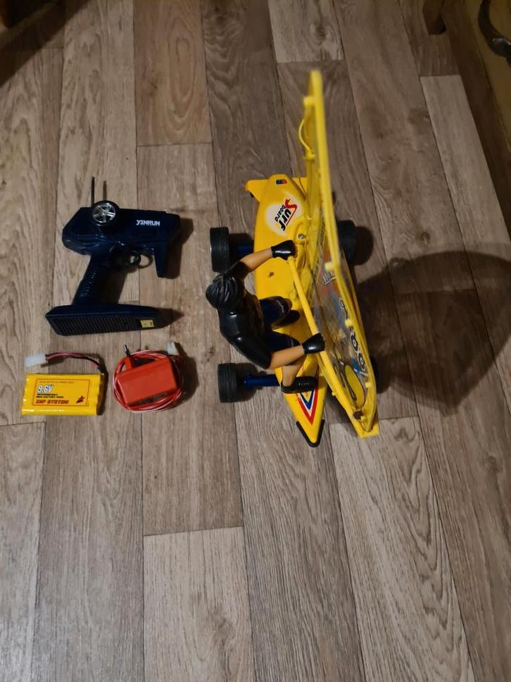 Radiografische Surfer - Uniek Speelgoed!, Hobby en Vrije tijd, Modelbouw | Radiografisch | Auto's, Gebruikt, Overige schalen, Ophalen of Verzenden