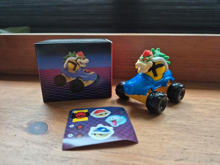 Mario kart bowser mcdonalds, Verzamelen, Poppetjes en Figuurtjes, Ophalen of Verzenden