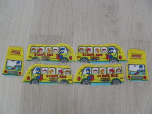 6 Afbeeldingen van stof: Schoolbus. Decoratief / knutselen??, Hobby en Vrije tijd, Knutselen, Gebruikt, Materiaal, Ophalen of Verzenden