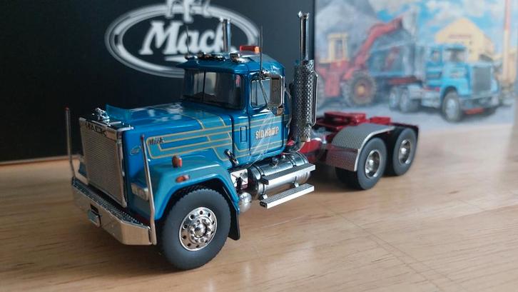 Mack Superliner Sid Kamp, Hobby en Vrije tijd, Modelauto's | 1:50, Zo goed als nieuw, Bus of Vrachtwagen, Ophalen of Verzenden