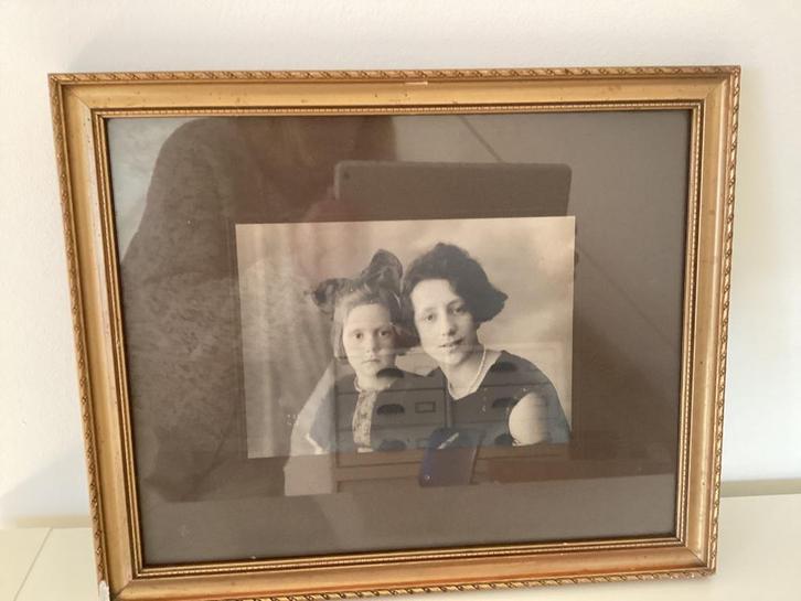 Oude Antieke Schilderijlijst Fotolijst Goud Zwartwit Foto, Antiek en Kunst, Kunst | Schilderijen | Klassiek, Ophalen