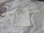 Nieuw prematuur wit/zand overslag shirtje Prenatuur maat 44, Kinderen en Baby's, Babykleding | Prematuur, Jongetje of Meisje, Nieuw