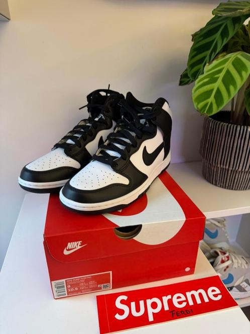 Nike Dunk High Panda Black White (2021/2024) 42,5, Kleding | Dames, Schoenen, Nieuw, Sneakers of Gympen, Zwart, Ophalen of Verzenden