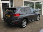 BMW X1 SDrive18i High Executive Camera|Navi Prof|LED|Cruise|, Gebruikt, Bedrijf, 3 cilinders, 750 kg