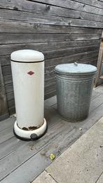 Twee vuilnisbakken / prullenbakken wesco, Ophalen, Gebruikt, Met pedaal, 50 tot 75 cm