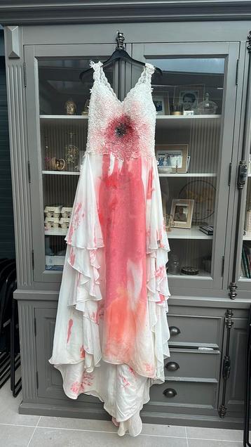 Halloween trouwjurk schotwond beschikbaar voor biedingen