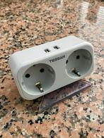 Tessan stekkerdoos 2x220V en 2xUSB-A, Ophalen of Verzenden, Zo goed als nieuw
