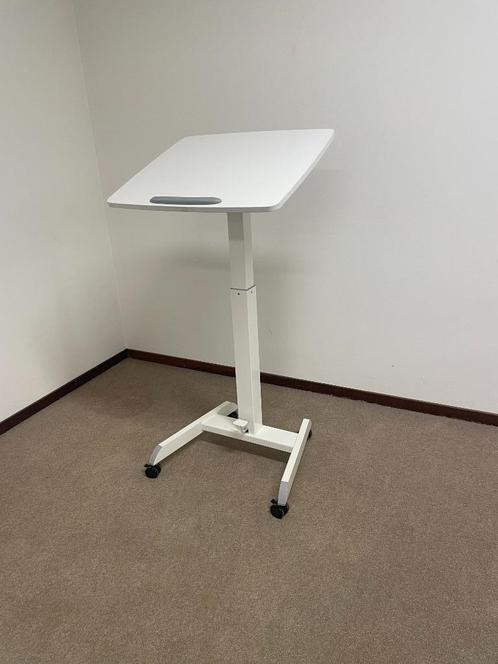 Verrijdbare laptoptafel / lessenaar / lezenaar, Computers en Software, Laptoptafels, Nieuw, In hoogte verstelbaar, Ophalen of Verzenden