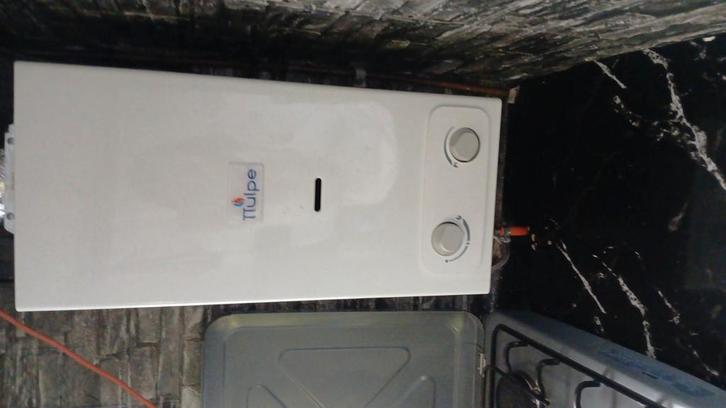 Geiser, Doe-het-zelf en Verbouw, Geisers en Boilers, Zo goed als nieuw, Geiser, Minder dan 20 liter, Minder dan 3 jaar oud, Ophalen of Verzenden