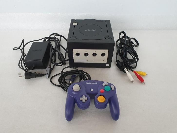 Nintendo GameCube console + 1 paarse controller + kabels, Spelcomputers en Games, Spelcomputers | Nintendo GameCube, Gebruikt