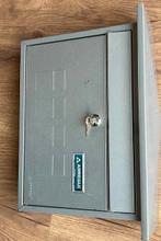 Brievenbus, Ophalen of Verzenden, Gebruikt, Aluminium, Staande brievenbus