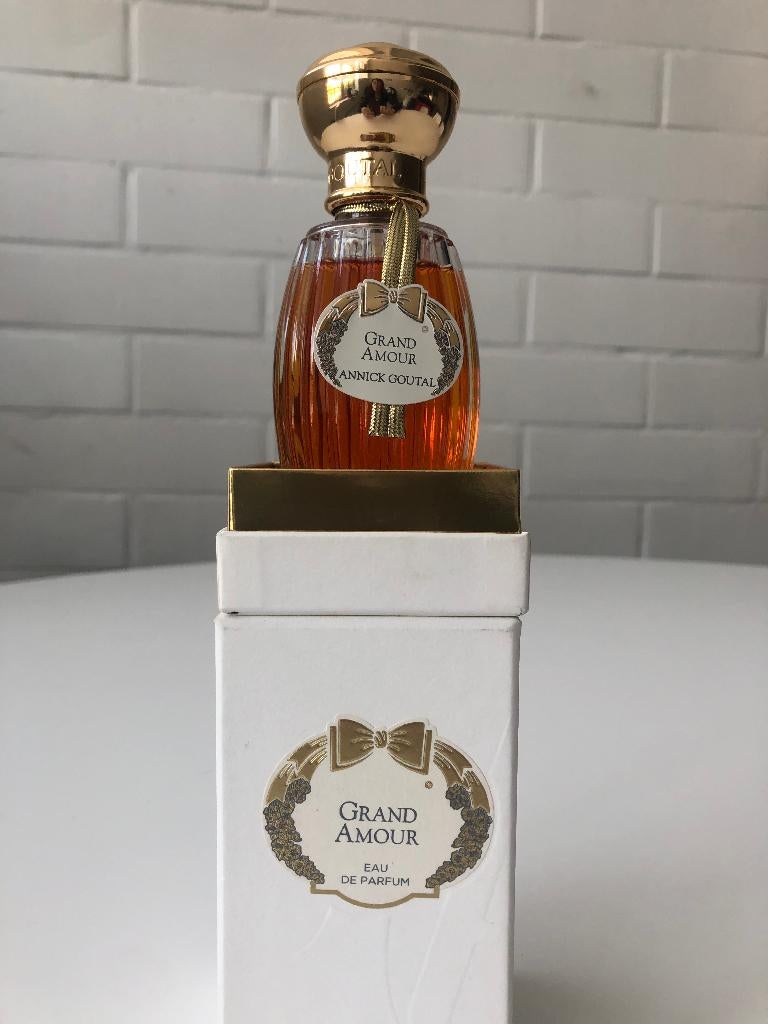 Grand Amour-Annick Goutal-vintage-staal-decant, Sieraden, Tassen en Uiterlijk, Uiterlijk | Parfum, Verzenden, Zo goed als nieuw