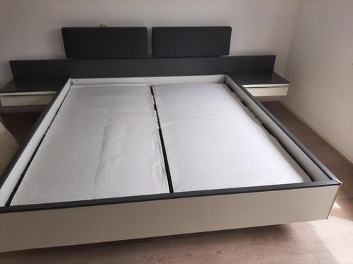 2 persoonsbed Tempur: matrasmaat 200x90cm., Kinderen en Baby's, Kinderkamer | Bedden, Zo goed als nieuw, 180 cm of meer, 85 tot 100 cm