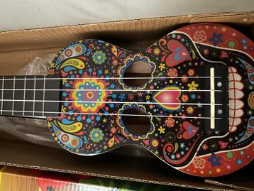 Mahalo skull sopraan ukulele flight tus35e beschikbaar voor biedingen