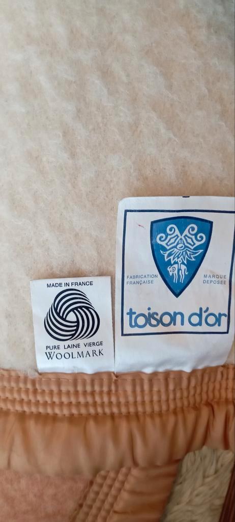 Toison d'Or XXL wollen deken, Huis en Inrichting, Woonaccessoires | Plaids en Woondekens, Ophalen
