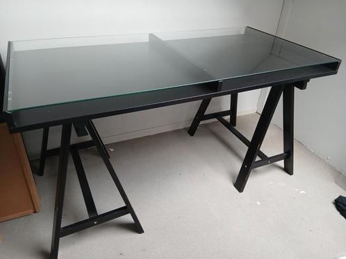 Ikea tafel glas op schagen, Doe-het-zelf en Verbouw, Tekentafels, Zo goed als nieuw, 130 tot 150 cm, Ophalen
