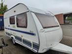 Beyerland 400D dwarsbed en zithoek, Caravans en Kamperen, Caravans, Schokbreker, Bedrijf, Treinzit, 4 tot 5 meter