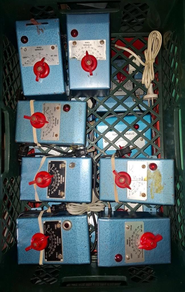 Temsi trafo smal voor marklin systeem, Hobby en Vrije tijd, Modeltreinen | H0, Gebruikt, Transformator of Voeding, Wisselstroom