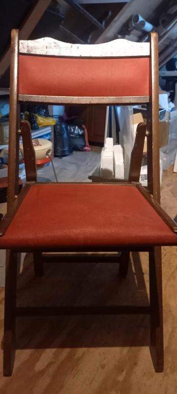 2 ANTIEKE MAAR NOG ZEER GAVE KLAP BID STOELEN 1 MAAL ALLEEN  beschikbaar voor biedingen