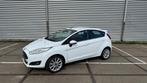 Ford Fiësta 1.0 59KW/80PK 5D 2015 Wit - Titanium uitvoering, Auto's, Ford, Voorwielaandrijving, Stof, Zwart, 525 kg