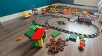 Grote doos duplo. Incl treinbaan! Trein dieren poppetjes, Ophalen of Verzenden, Gebruikt, Overige merken