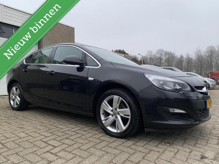 Opel Astra 1.4 Turbo Berlin NAP Navi Trekhaak Airco Cruise C, Auto's, Opel, Bedrijf, Te koop, Astra, ABS, Airbags, Airconditioning