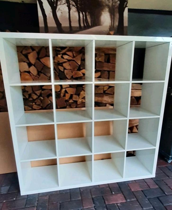 Ikea kallax Vakkenkast hoogglans wit, Huis en Inrichting, Kasten | Boekenkasten, Zo goed als nieuw, Ophalen