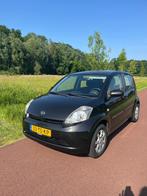 Daihatsu Sirion 1.0 51KW 2007 Zwart, Auto's, Daihatsu, Voorwielaandrijving, Stof, Zwart, Handgeschakeld