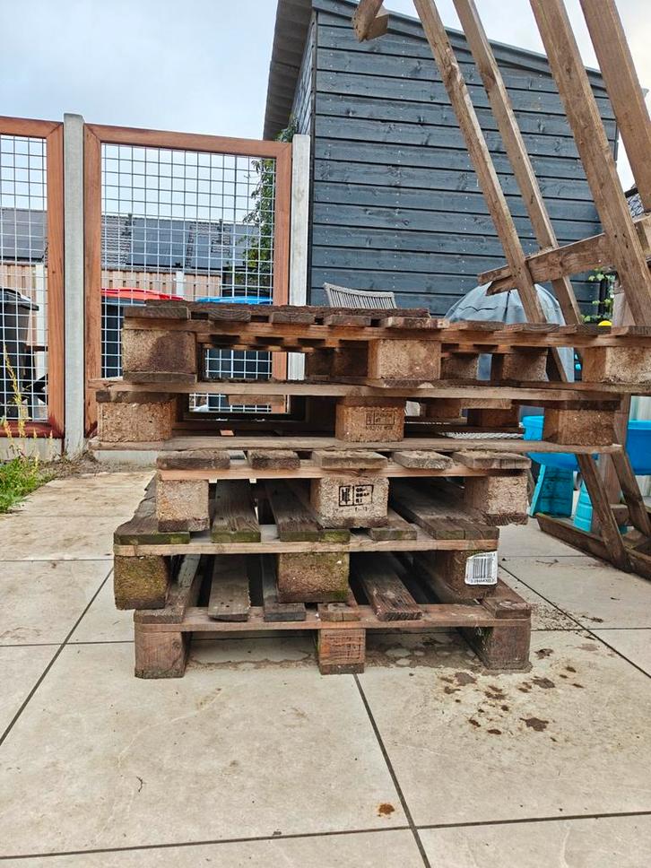 Gratis Af te Halen: 6 houten Pallets, Doe-het-zelf en Verbouw, Hout en Planken, Pallet, Overige houtsoorten, Minder dan 200 cm