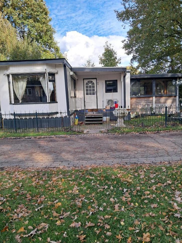 Chalet te koop, woonwagen,, Caravans en Kamperen, Stacaravans, tot en met 4, Ophalen