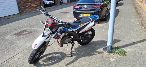 Derbi Senda 50cc Schakelbrommer, Fietsen en Brommers, Brommers | Derbi, Gebruikt, Maximaal 45 km/u, Ophalen