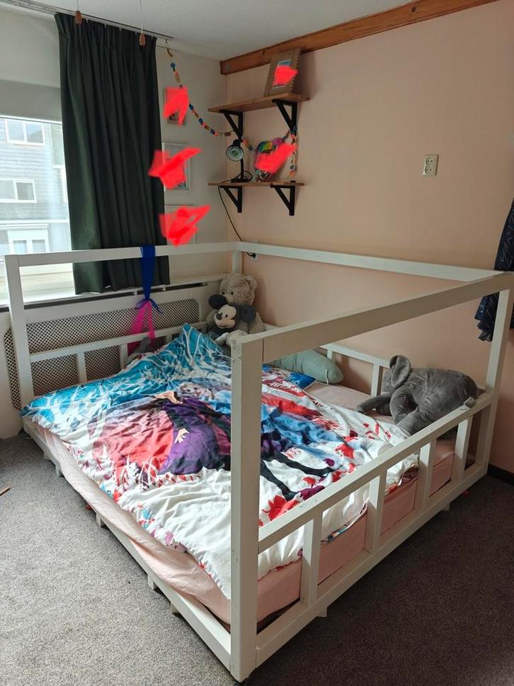 Montessori vloerbed 160*200, Kinderen en Baby's, Kinderkamer | Bedden, Zo goed als nieuw, 180 cm of meer, 100 cm of meer, Lattenbodem