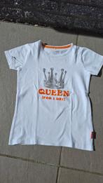 Koningsdag oranje voetbal shirt Queen 122-128, Ophalen of Verzenden, Zo goed als nieuw, Kostuum, Oranje of Koningsdag