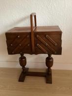 Vintage uitklapbare naaibox, Ophalen, Gebruikt