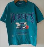 Mooi Vintage 90s Charlotte Hornets T-shirt Maat M, NBA, Zo goed als nieuw, Verzenden, Maat 48/50 (M)