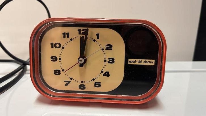 Vintage Good-Old-Electric Wekker Oranje/Zwart, Antiek en Kunst, Antiek | Klokken, Ophalen of Verzenden