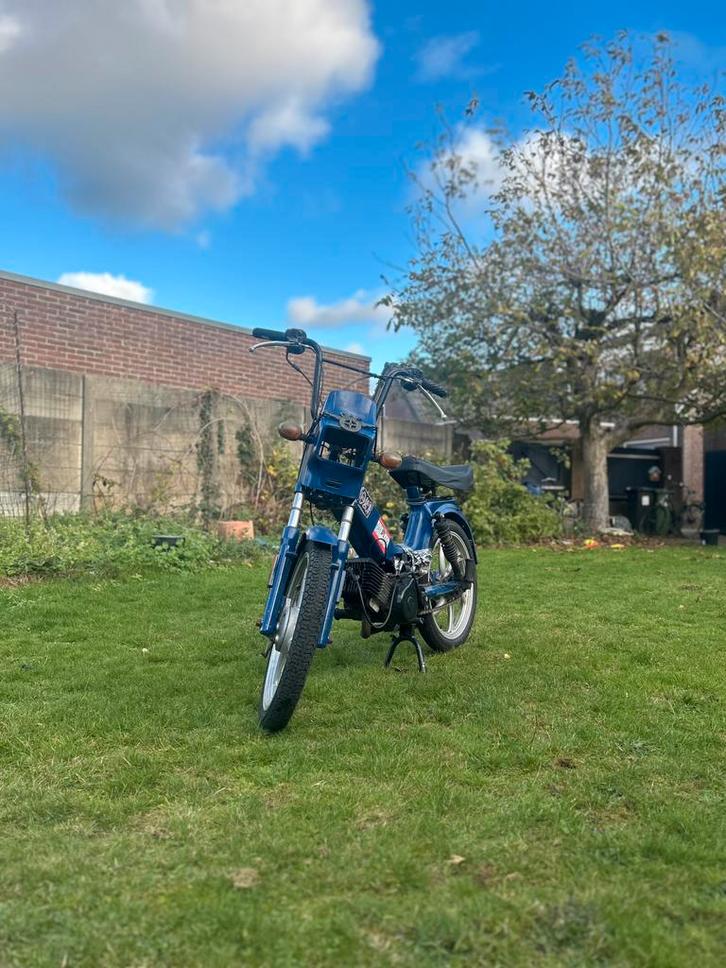 Tomos quadro, Fietsen en Brommers, Brommers | Tomos, Zo goed als nieuw, Quadro, Ophalen