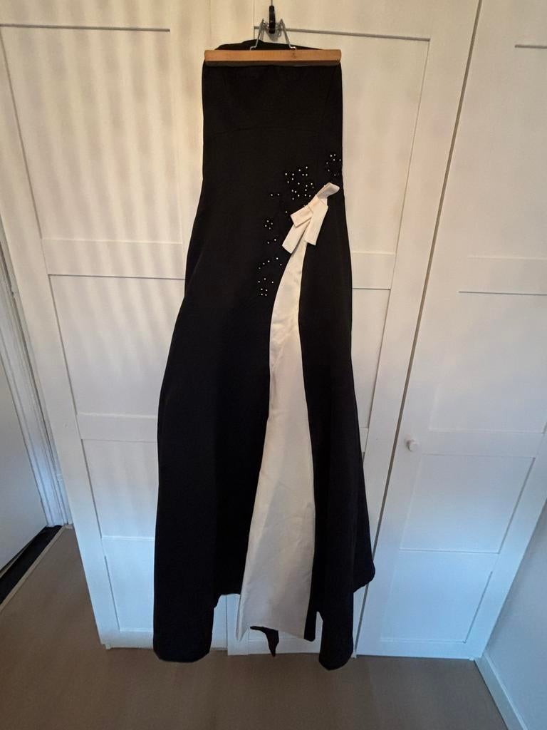 Zwarte galajurk met omslagdoek, Kleding | Dames, Gelegenheidskleding, Galajurk, Zwart, Ophalen of Verzenden, Zo goed als nieuw