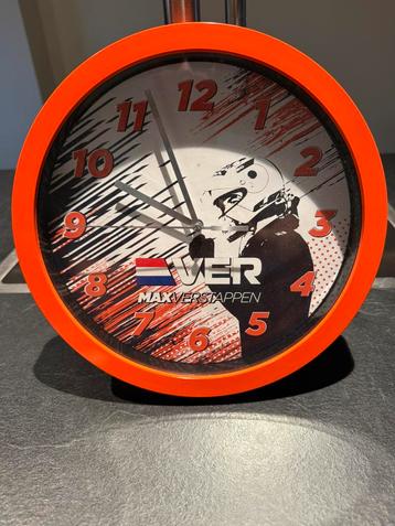 Max Verstappen klok beschikbaar voor biedingen