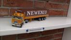 WSI  Mack  F700  4 x 2  van  Newexco., Hobby en Vrije tijd, Modelauto's | 1:50, Ophalen of Verzenden, Nieuw, Bus of Vrachtwagen
