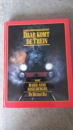 Daar komt de trein., Ophalen of Verzenden, Zo goed als nieuw, Trein, Boek of Tijdschrift