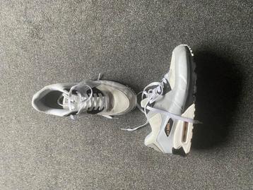 Bruine Nike Sneakers - Zo goed als nieuw! beschikbaar voor biedingen