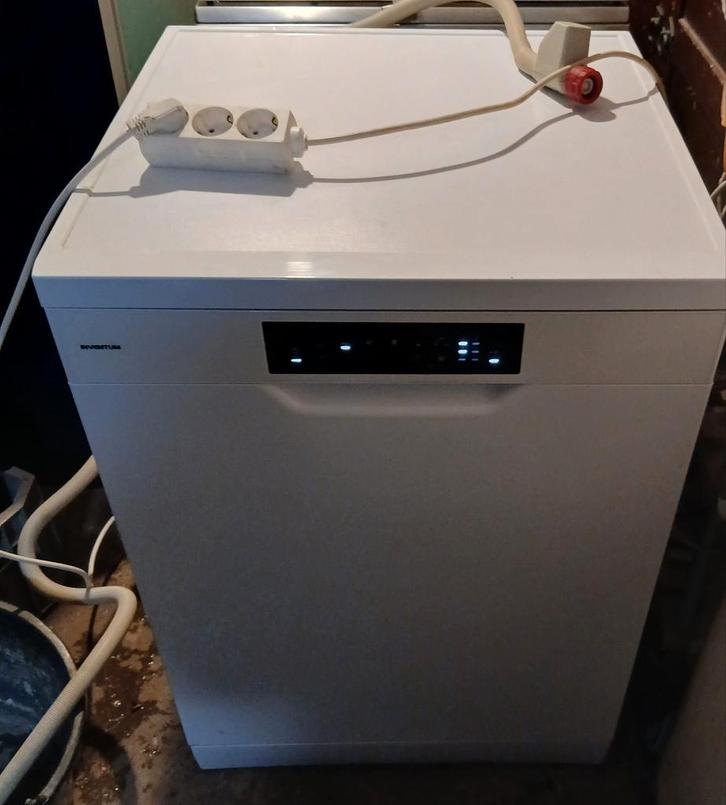Iventum vrijstaande vaatwasser 1 jaar, Witgoed en Apparatuur, Vaatwasmachines, Zo goed als nieuw, Vrijstaand, Minder dan 85 cm