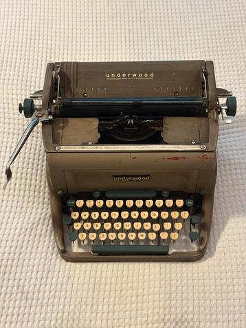 Underwood Golden Touch Typemachine 1957 beschikbaar voor biedingen