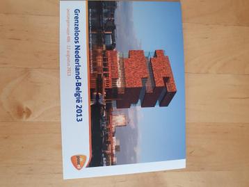 Postzegelmapje 486 - Grenzeloos Nederland-België 2013 beschikbaar voor biedingen